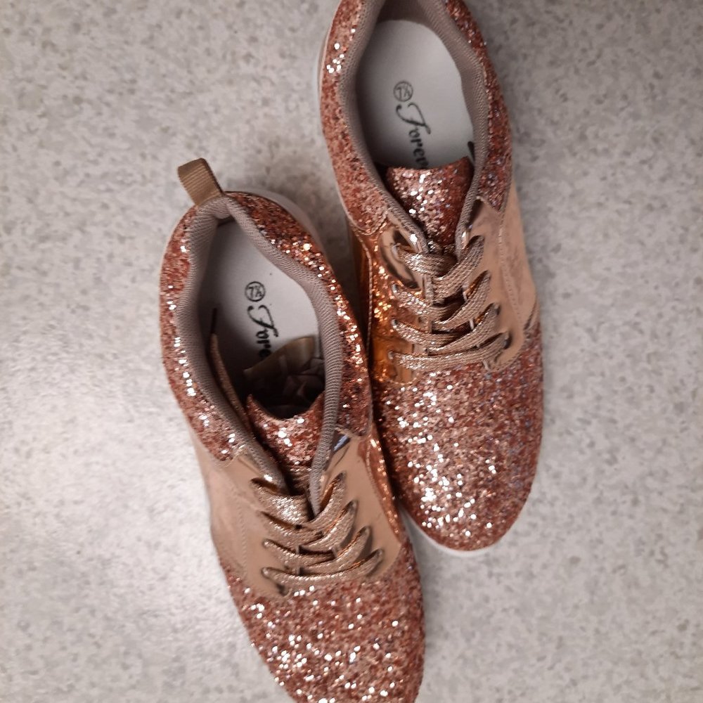 Rose Gold Forever Twinkle-23 Glitter Fashion Sneakers size 7 1/2